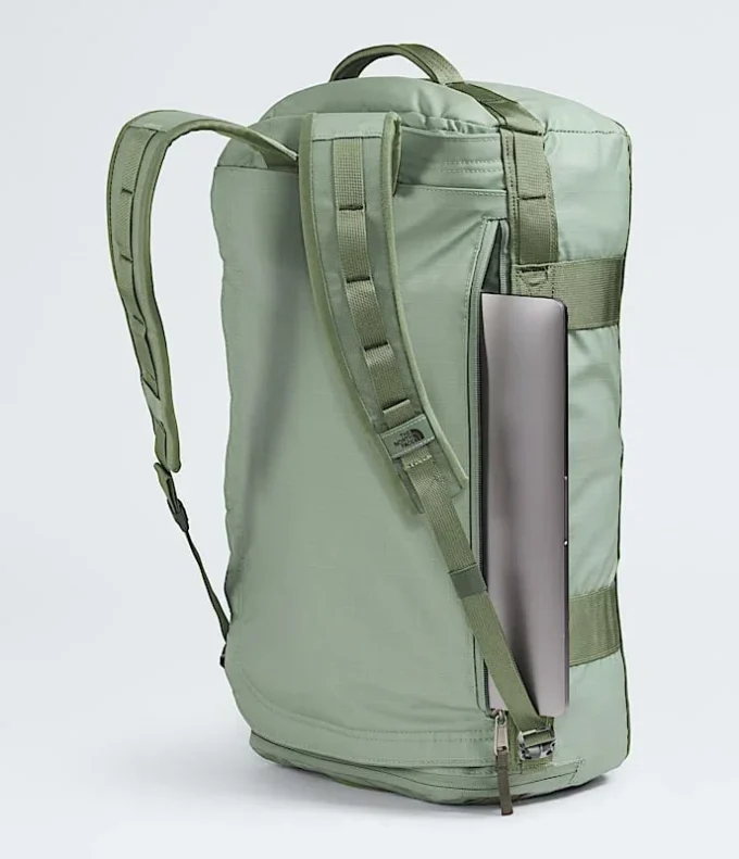 Geantă Base Camp Voyager — 32 L Geantă Base Camp Voyager — 32 L