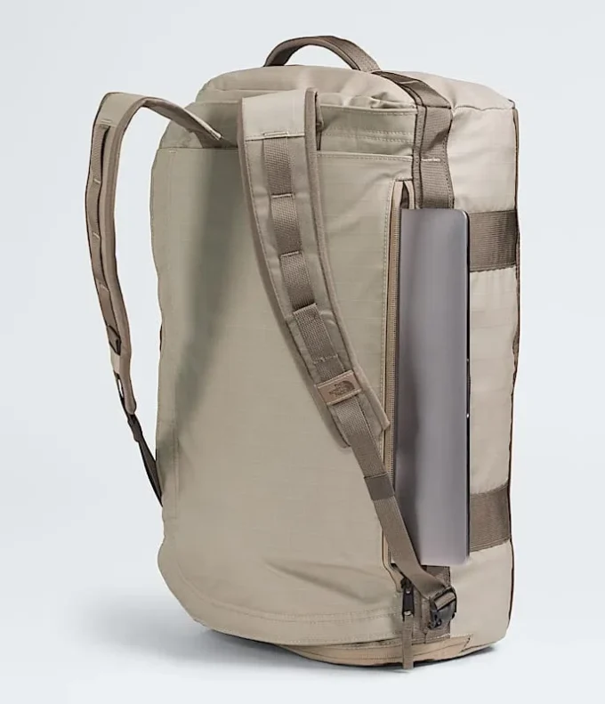 Geantă Base Camp Voyager — 32 L Geantă Base Camp Voyager — 32 L