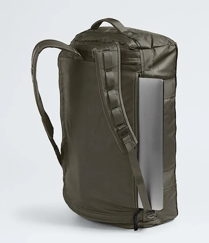 Geantă Base Camp Voyager — 32 L Geantă Base Camp Voyager — 32 L
