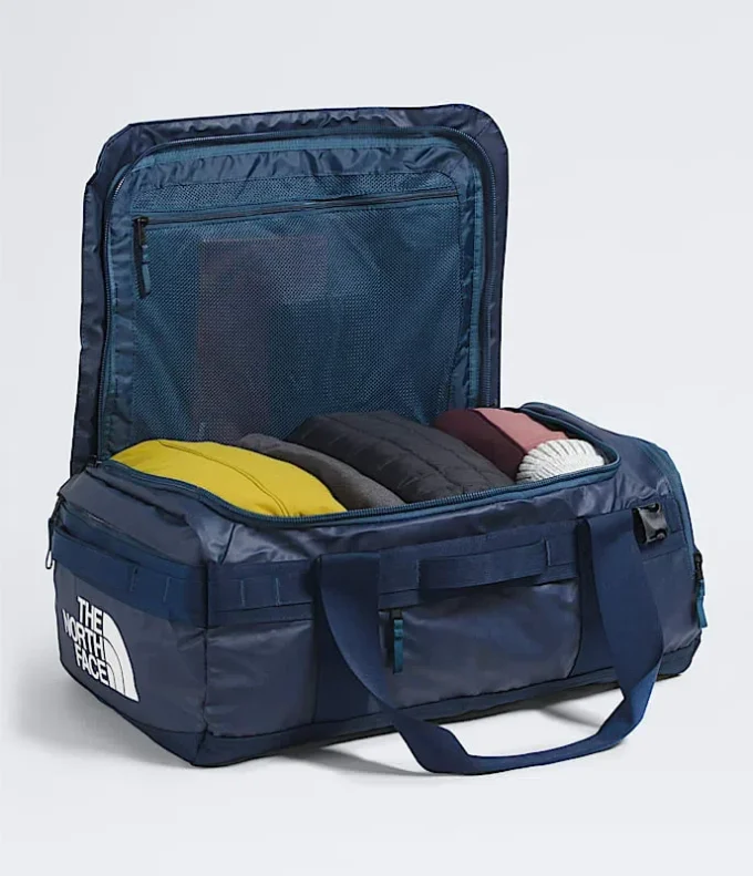 Geantă Base Camp Voyager — 42 L Geantă Base Camp Voyager — 42 L