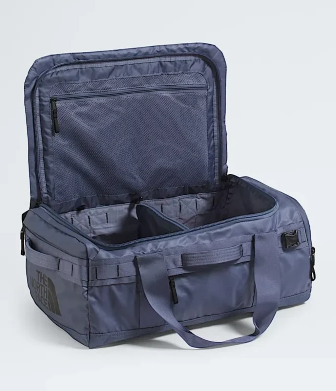 Geantă Base Camp Voyager — 42 L Geantă Base Camp Voyager — 42 L