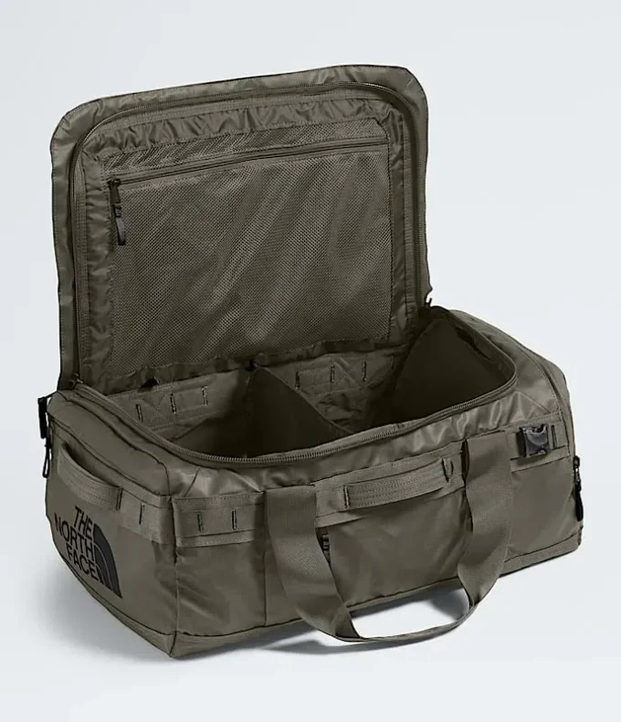 Geantă Base Camp Voyager — 42 L Geantă Base Camp Voyager — 42 L