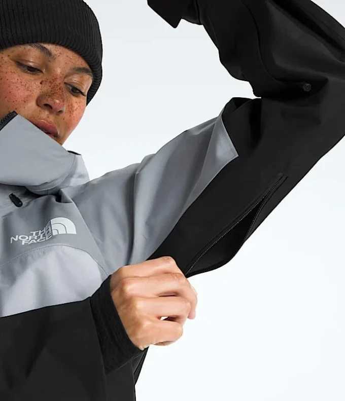 Jacheta Eastwall GORE-TEX® din seria Summit pentru femei Jacheta Eastwall GORE-TEX® din seria Summit pentru femei