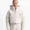Jacheta izolată pentru femei The North Face X SKIMS Jacheta izolată pentru femei The North Face X SKIMS