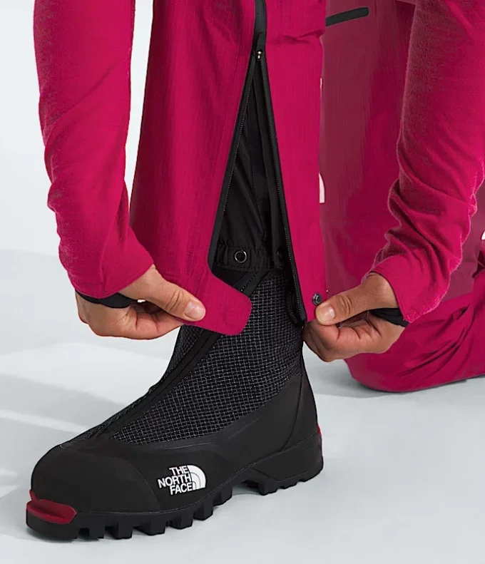 Pantaloni de alpinism FUTURELIGHT™ AMK din seria Summit pentru femei Pantaloni de alpinism FUTURELIGHT™ AMK din seria Summit pentru femei