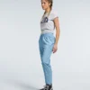 Pantaloni Never Stop Wearing pentru femei Pantaloni Never Stop Wearing pentru femei