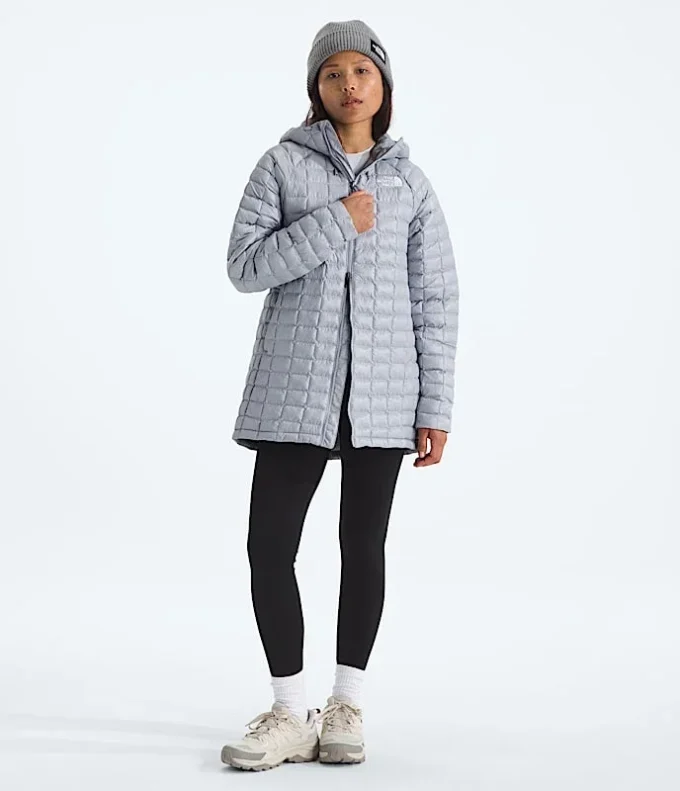 Parka cu glugă THERMOBALL™ pentru femei Parka cu glugă THERMOBALL™ pentru femei