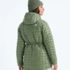 Parka cu glugă THERMOBALL™ pentru femei Parka cu glugă THERMOBALL™ pentru femei