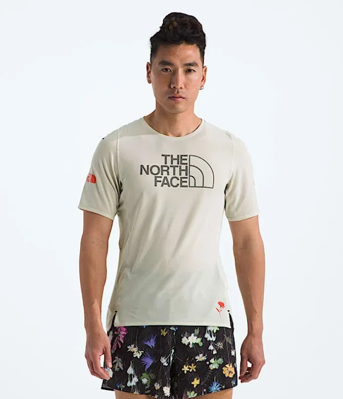Summit Series High Trail Short-Sleeve pentru bărbați — Grafică Summit Series High Trail Short-Sleeve pentru bărbați — Grafică