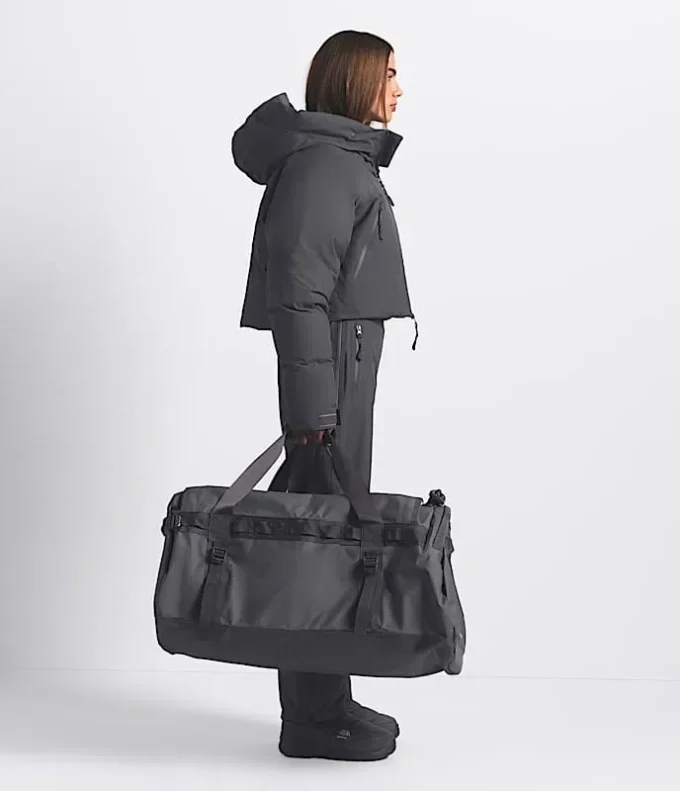 The North Face X SKIMS Base Camp Duffel – Mare The North Face X SKIMS Base Camp Duffel – Mare