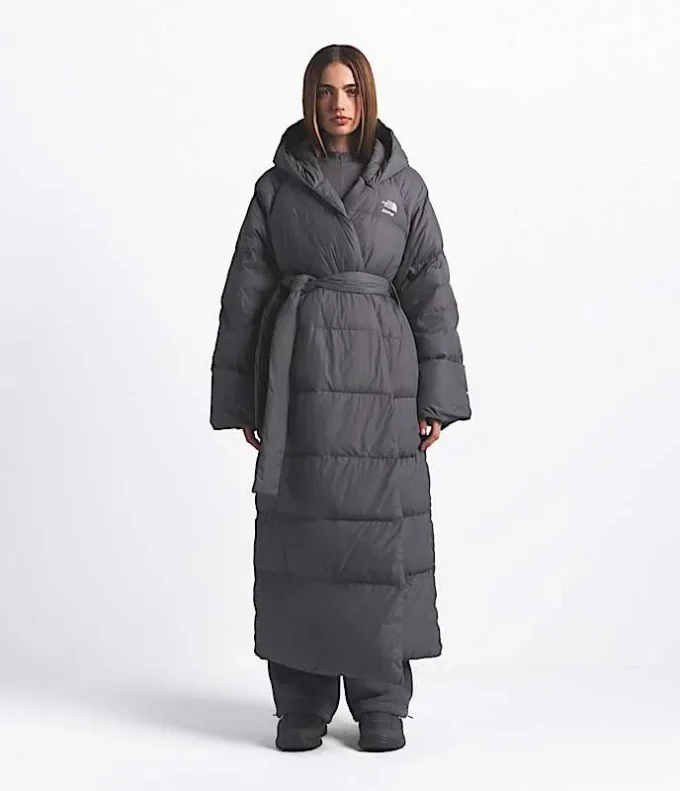 The North Face X SKIMS Parka Nuptse Wrap pentru femei The North Face X SKIMS Parka Nuptse Wrap pentru femei