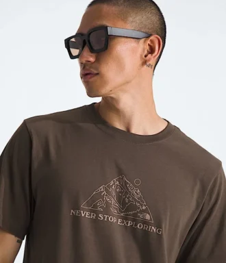 Tricou cu mânecă scurtă Evolution Mtn Base pentru bărbați — Grafică Tricou cu mânecă scurtă Evolution Mtn Base pentru bărbați — Grafică