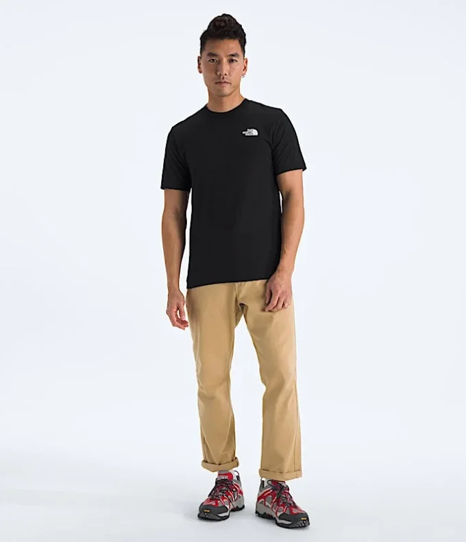 Tricou cu mânecă scurtă pentru bărbați Core TNF™ Flower Box NSE Tricou cu mânecă scurtă pentru bărbați Core TNF™ Flower Box NSE