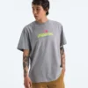 Tricou cu mânecă scurtă pentru bărbați TNF™ Essential Expedition Series — Grafică Tricou cu mânecă scurtă pentru bărbați TNF™ Essential Expedition Series — Grafică