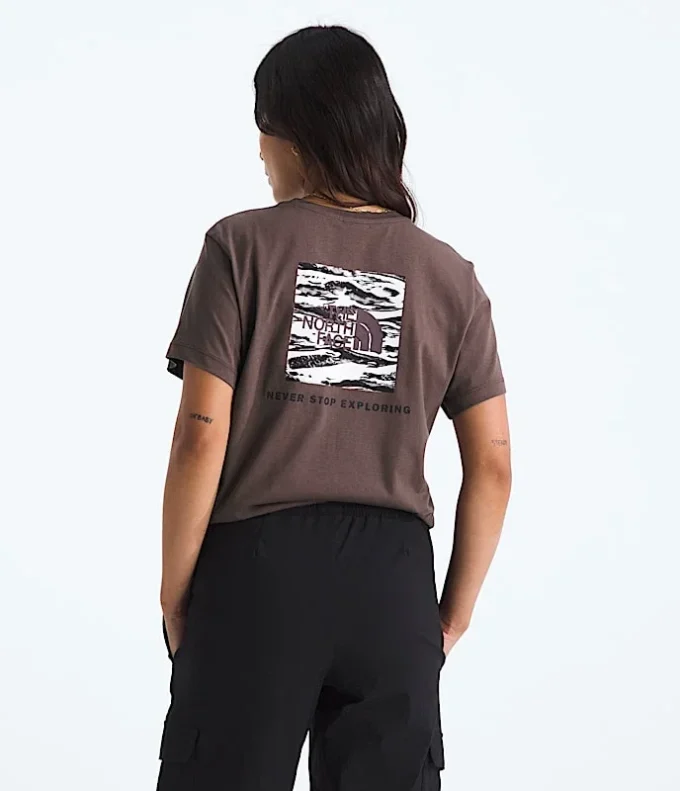Tricou relaxat pentru femei NSE Box Edge Of Light Infill Tricou relaxat pentru femei NSE Box Edge Of Light Infill
